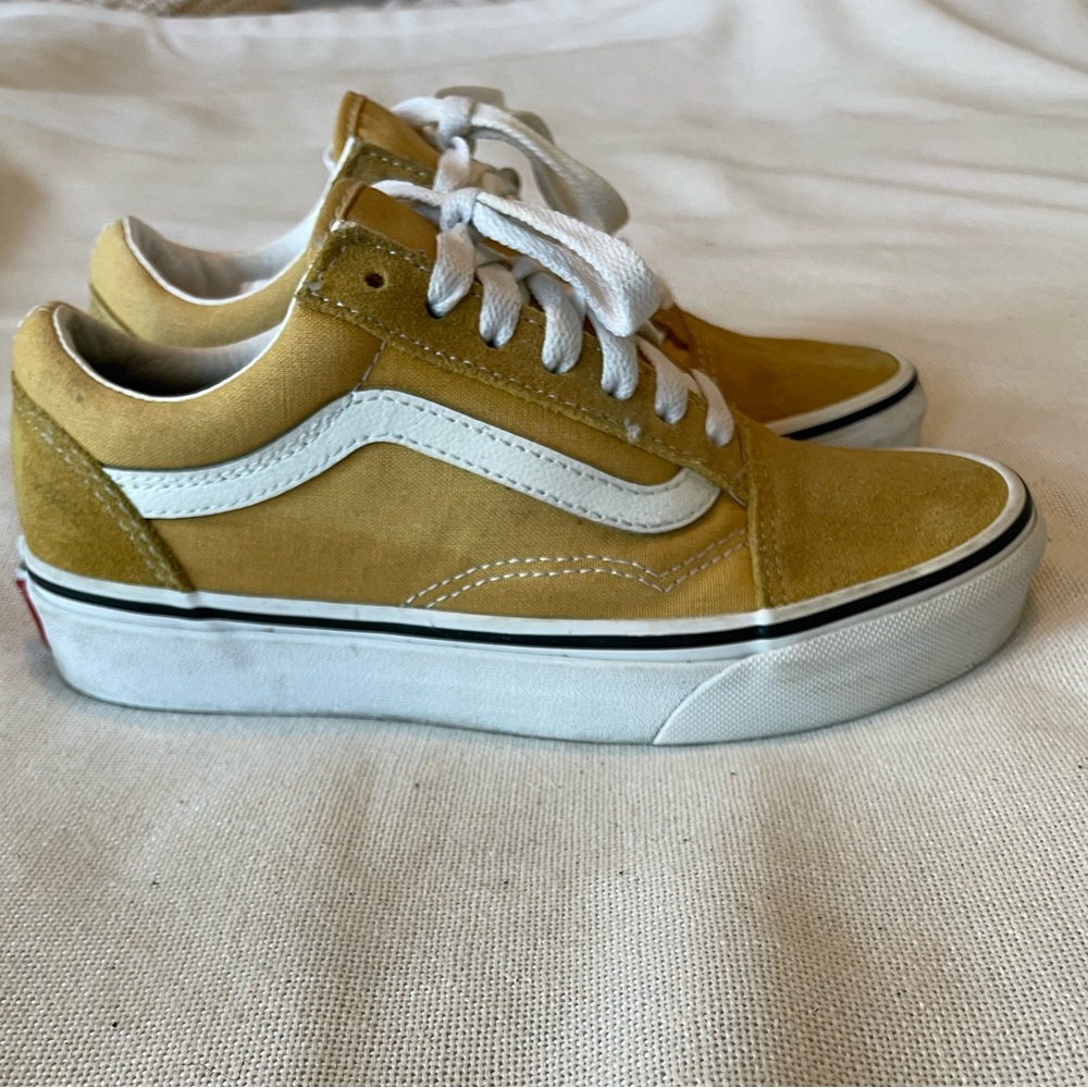 Vans Yellow and White Women's Sneakers Size 5 Used Good Condition